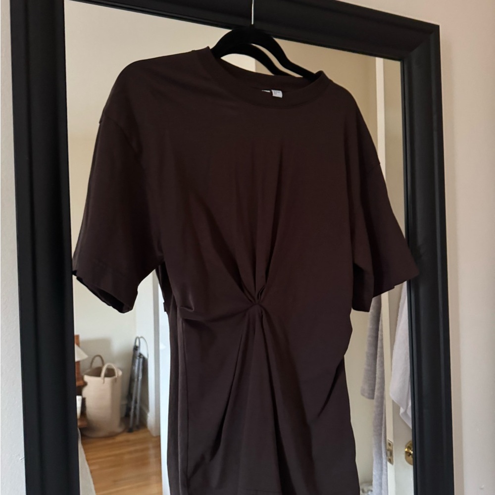 & other stories cinched brown tee